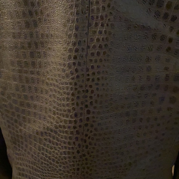 NWOT Valerie Stevens 100% genuine leather zippered moto jacket w/ great pockets. - Picture 11 of 13